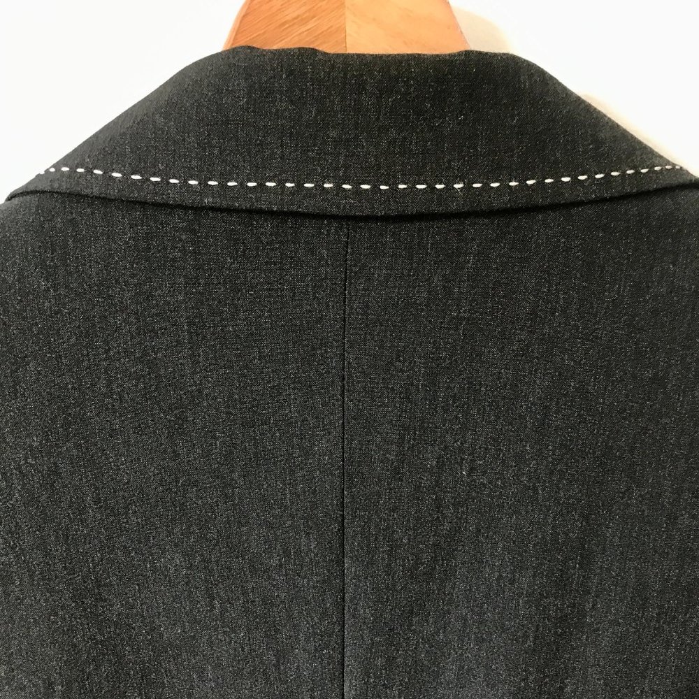WHBM Grey Blazer Suit Jacket White Stitching, Size 8 - Picture 14 of 16